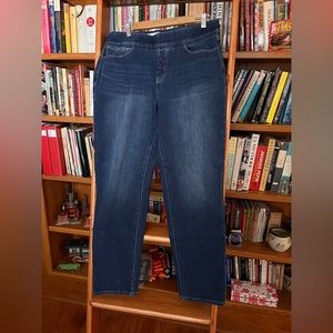 Soft Surrounding Pull-On Denim Jeans, L